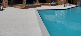 Rustique Boutique Mountain Resort King Suite for 2 - Free WIFI