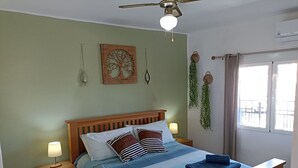 Room - 3 Bedroom Apartment 2 Mins From the Arenal Beach (Javea)