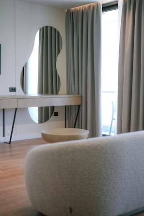 Luxury Suite, Sea View | Premium bedding, pillowtop beds, in-room safe, blackout drapes - Euro Hotel (Ksamil)