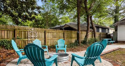 Go with the Flo: 2BR/2BA Renovated Bungalow Near USC, Downtown & Ft. Jackson
