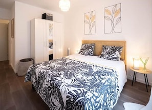 2 chambres, fer et planche à repasser, Wi-Fi, literie fournie