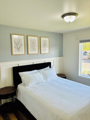 3 chambres, fer et planche à repasser, Wi-Fi, draps fournis