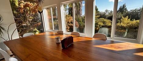 تناول الطعام