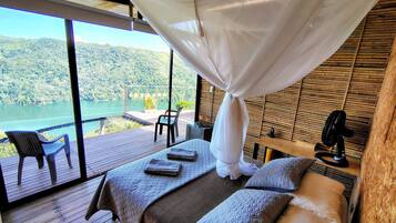 Exclusive Cabin | 1 bedroom, free minibar, individually decorated, individually furnished