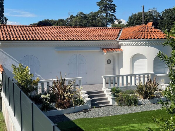 Exterior - Character house 50 metres from Nauzan beach (saint palais sur mar)