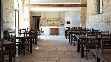 Ilmainen päivittäinen buffetaamiainen