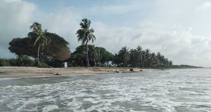 Cabaña de Lujo Frente al Mar, en Playa Privada