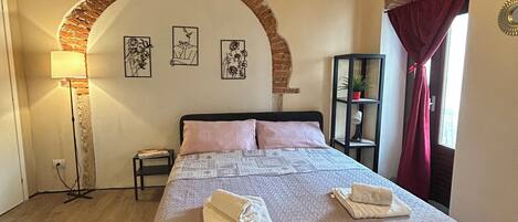 1 dormitori, wifi gratuïta i roba de llit