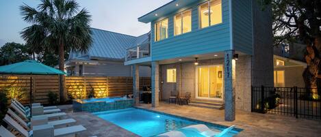 Outdoor pool, a heated pool