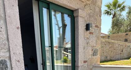 Folia Cunda By Leone