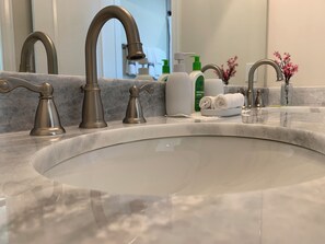 Hair dryer, bidet, towels, soap - Cozy Southern Retreat #2: 3 Bedrooms with 3.5 Baths, Near Square & Ole Miss (Oxford)