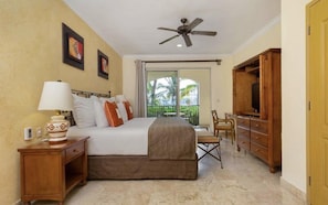 1 bedroom, iron/ironing board, WiFi, bed sheets - Arco located on the pristine medano beach (Cabo San Lucas)