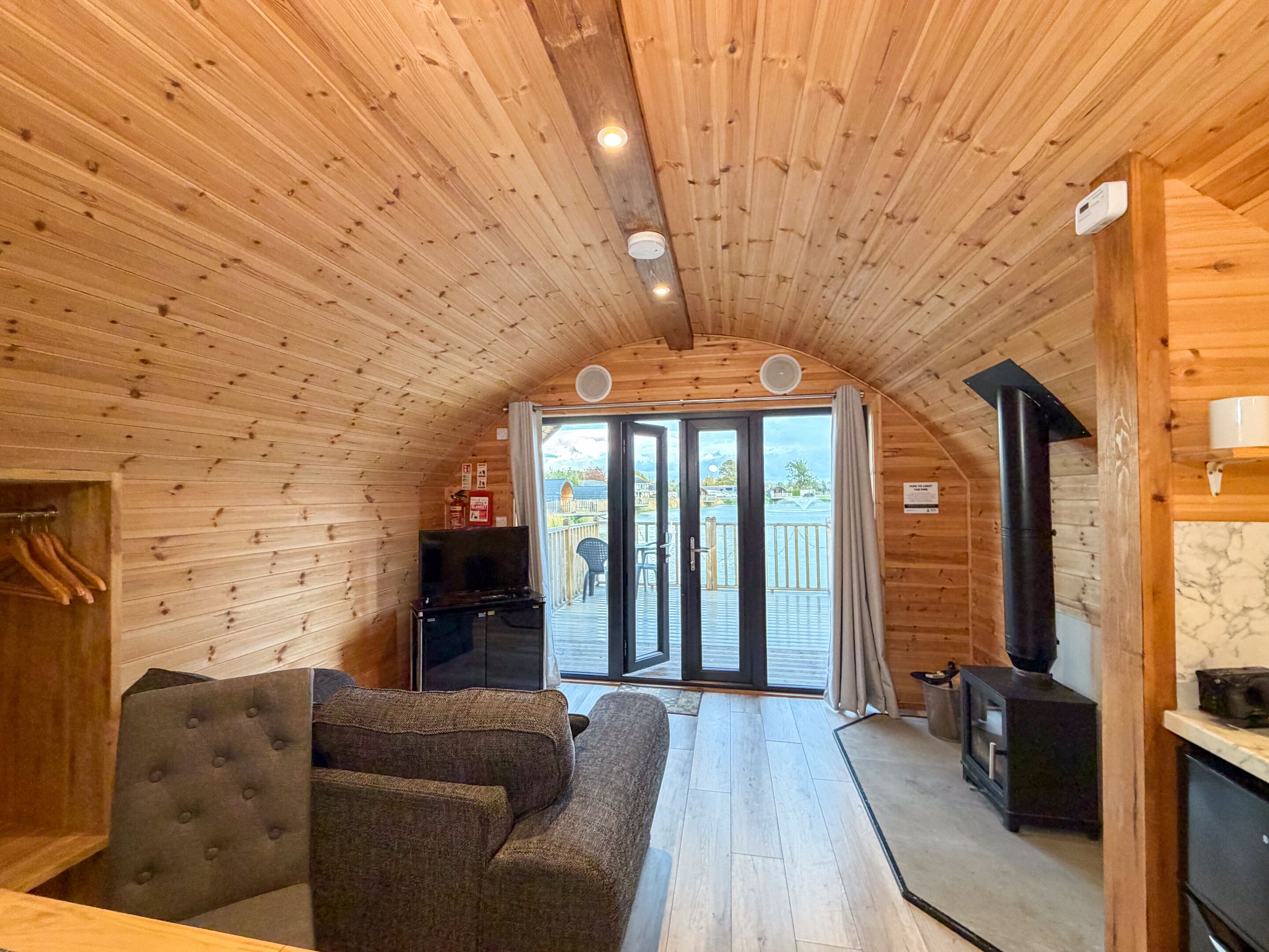Cabin, Ensuite, Lake View | Property entrance