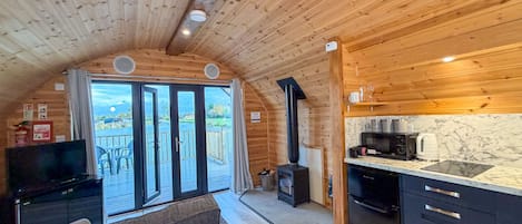 Cabin, Ensuite, Lake View | Property entrance