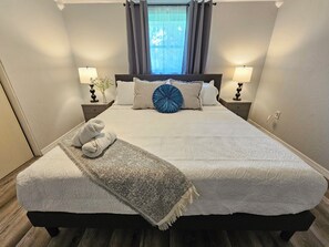 4 bedrooms, desk, iron/ironing board, travel cot