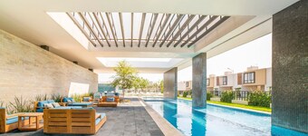 Stunning Family House 5 Min From Beach