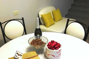 Dining - Guesthouse in Historic Village (Ashtarak)