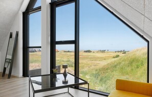 Smart TV - Pet friendly home in Skagen with WiFi (Skagen)