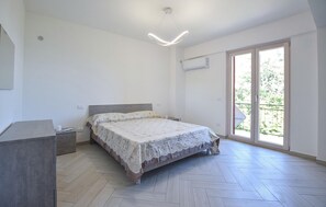 2 chambres, lit de bébé portatif, Wi-Fi (supplément)