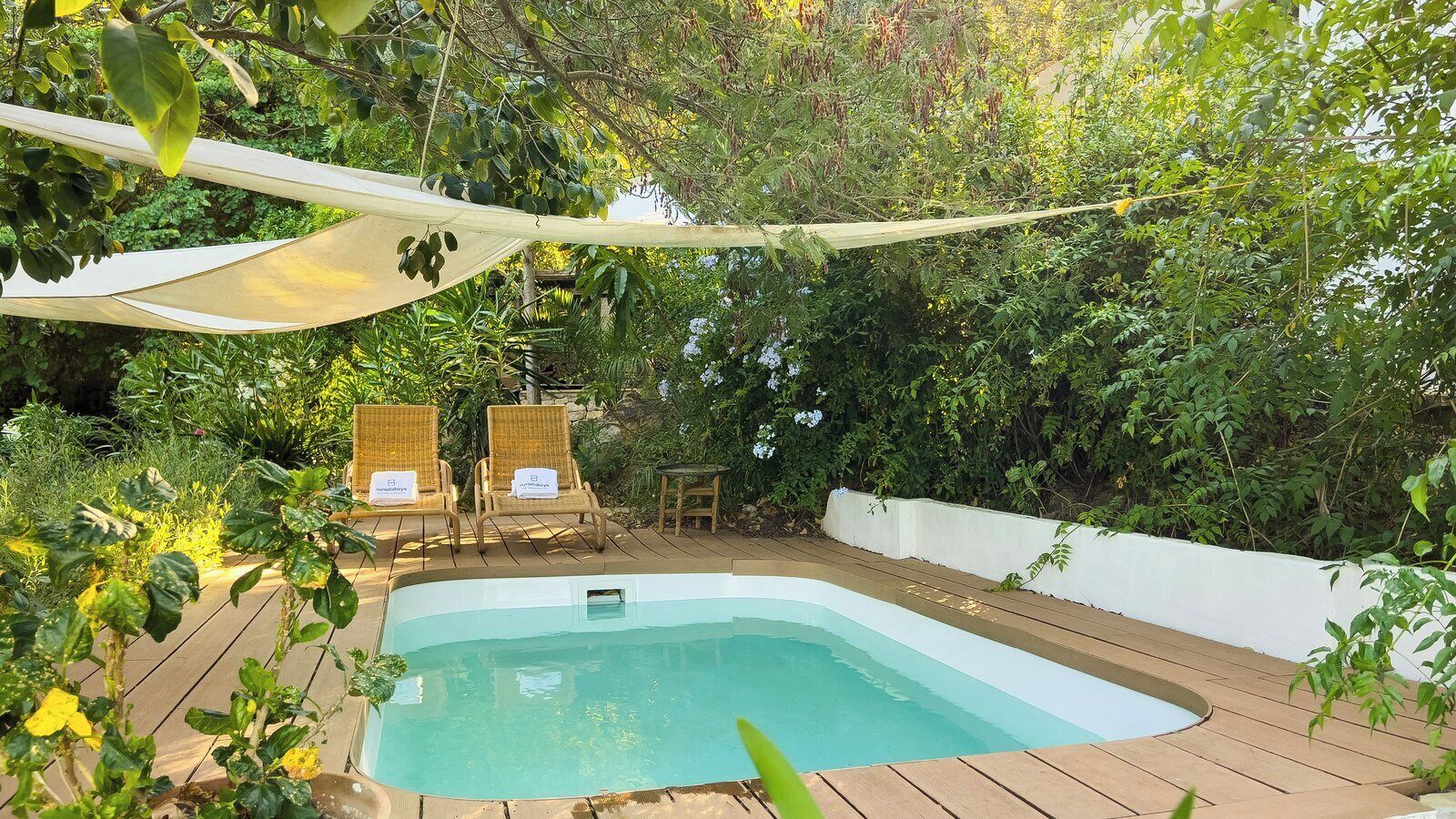 Flor de Pita Jimena de la Frontera by Ruralidays