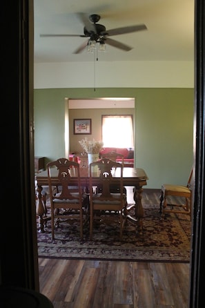 Interior - The Farm House-Just 1 Hour from KC FIFA Fans! Great for Any Season! Pet Friendly (Osborn)