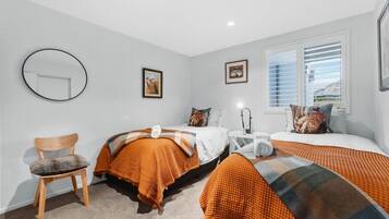 2 bedrooms, iron/ironing board, travel cot, WiFi