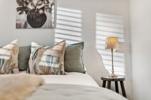 2 makuuhuonetta, silitysrauta/-lauta, vauvan matkasänky, Wi-Fi