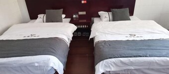 Menglian Kailei Hotel