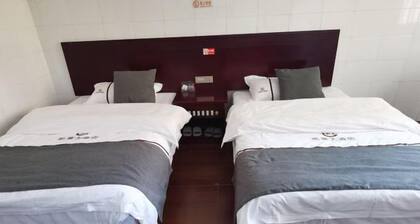 Menglian Kailei Hotel