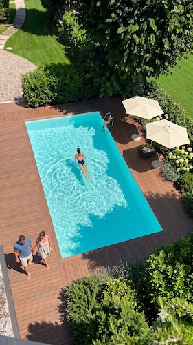 Adoro Hotel