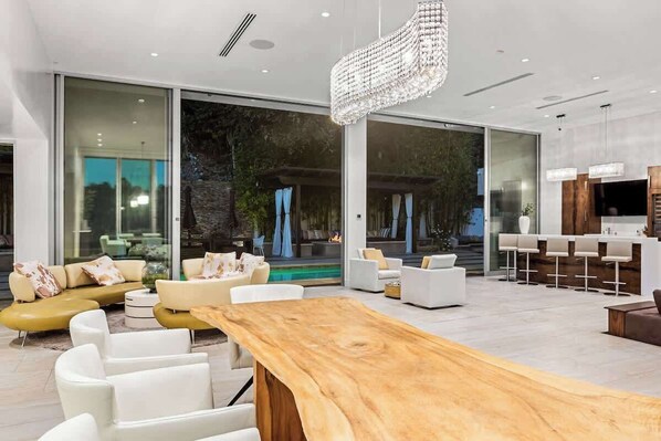 Interior - Private Bali Inspired Villa (Beverly Hills)
