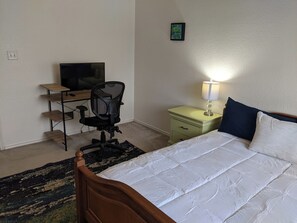 2 bedrooms, WiFi, bed sheets