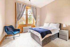 Appartement | 5 chambres, fer et planche à repasser, Wi-Fi gratuit, draps fournis