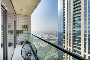 Property grounds - Cozy 1 BR apartment in Dubai near Burj khalifa
(Dubai)