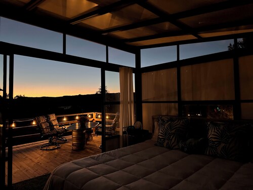 Mount Good Times 3acre Mountain Top Glampsite with 270 Degree View & Glass Villa