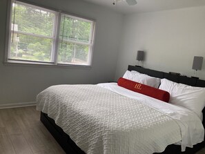 2 bedrooms, desk, free WiFi, bed sheets