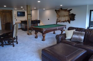 Spielezimmer