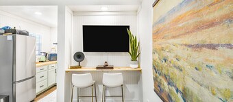 Cozy Romantic TINY HOME CABIN w/ FirePit and Blackstone Grill