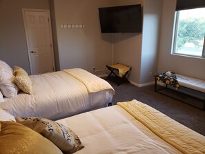 2 bedrooms, WiFi, bed sheets
