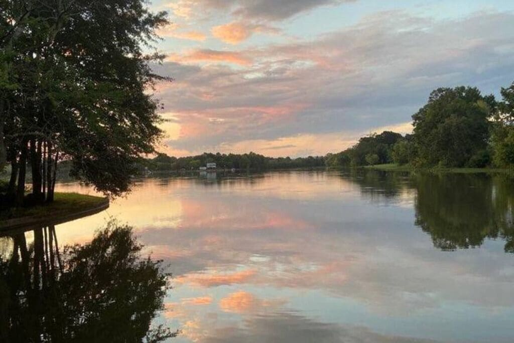 Skoolie on Lake Weiss | LAKE FRONT & Fishing Reviews, Deals