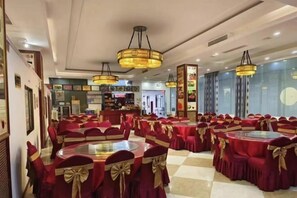 Restaurant - Hongyan Business Hotel (Baoxing)