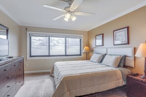 2 bedrooms, desk, iron/ironing board, Internet