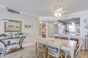 Dining - Oceanfront Fort Pierce Condo: Pool & Beach Access! (Fort Pierce)