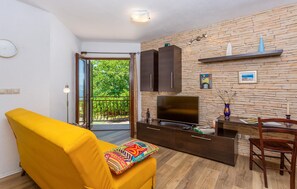 Smart TV - Stunning apartment in Njivice with WiFi (Njivice)