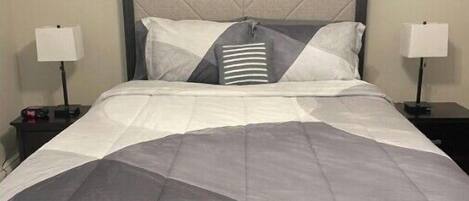 2 bedrooms, iron/ironing board, free WiFi, bed sheets