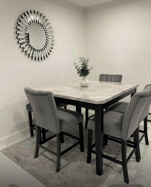 Dining - Pk’s Residence (Roosevelt)