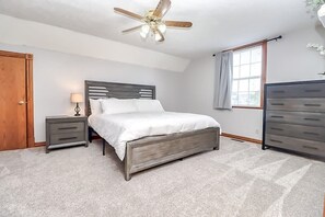 4 bedrooms, WiFi, bed sheets