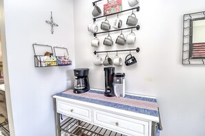 Interior - NEW* Close to Downtown | Big Backyard | 4bd 2 b (Lincoln)