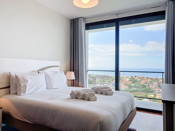 2 chambres, fer et planche à repasser, lit parapluie, Wi-Fi