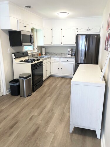 3 Bedroom Near HPU in Family Friendly Neighborhood